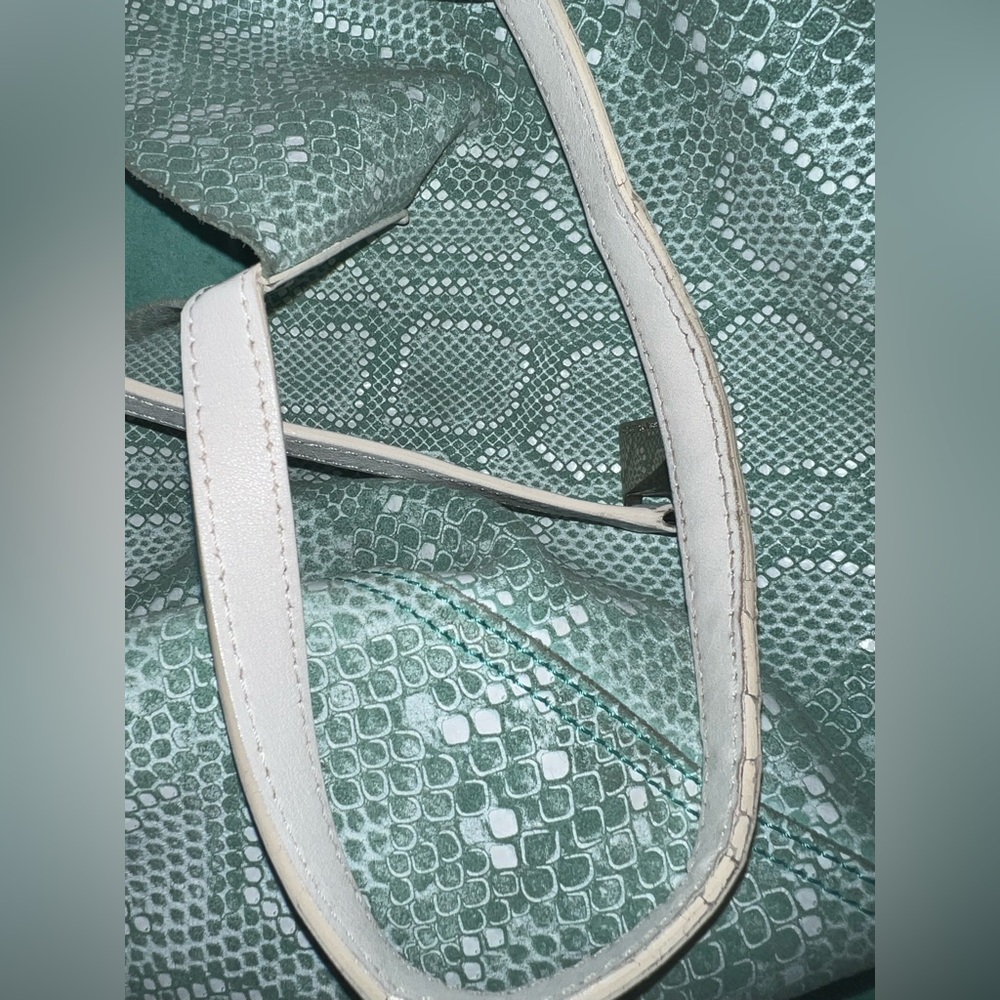 Guc Tiffany & Co. Python Print Reversible Tote! - image 6